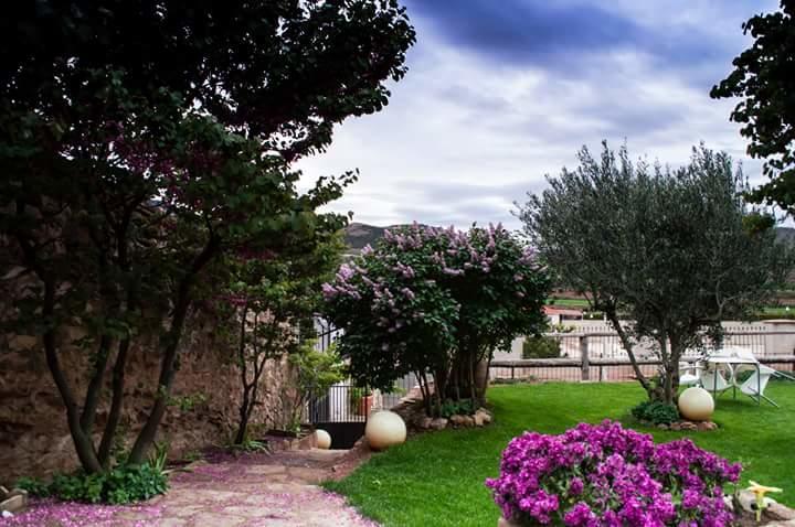 Casa Rural Los Lilos Gotor ภายนอก รูปภาพ
